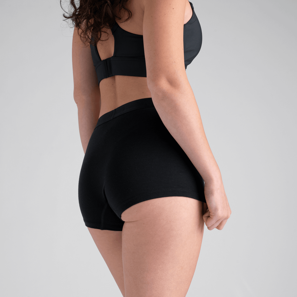 Senti Women's Merino Hot Pants — Purple