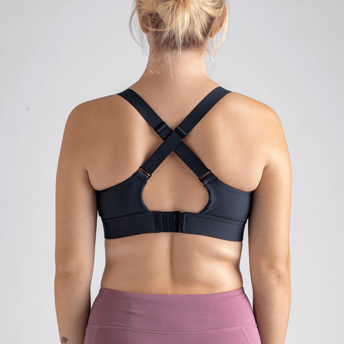 Fiera Women's Sports Bra — Black